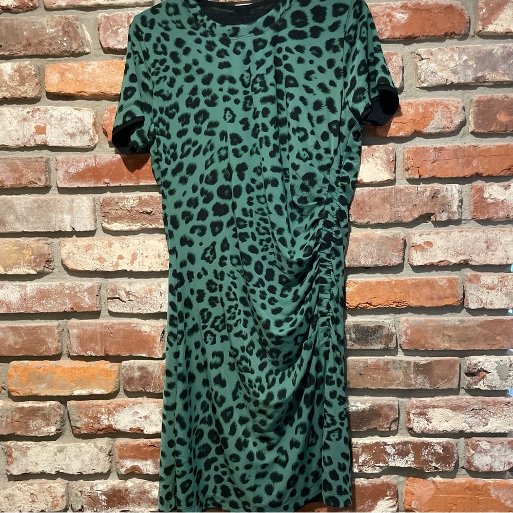 Cabi quest dress, reversible, fall 2024, size medium - Picture 4 of 8